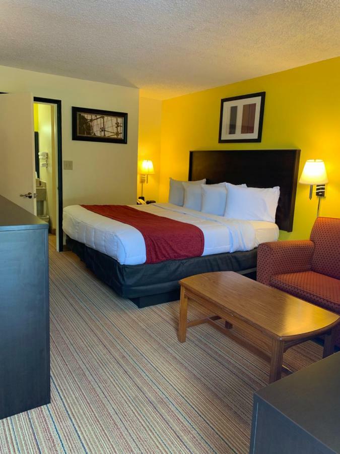 Americas Best Value Inn - Fredericksburg North Exterior foto